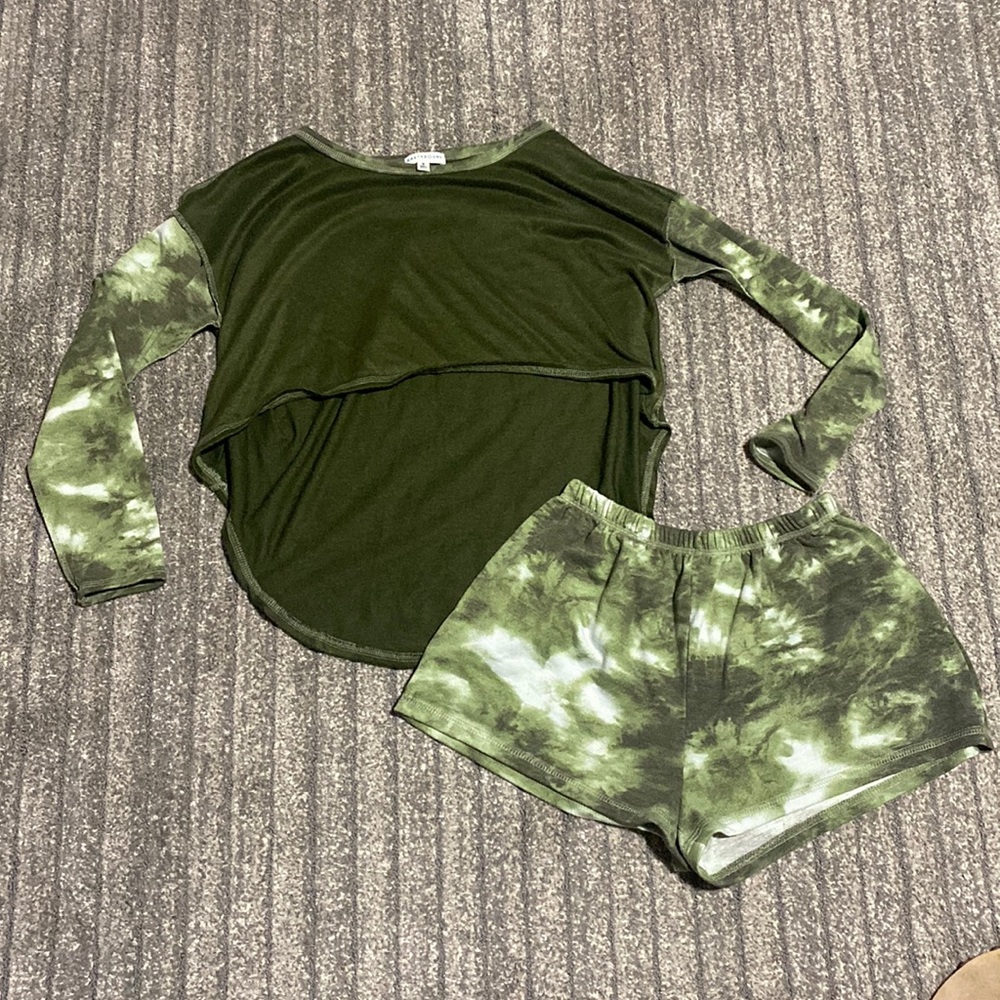 Tie dye lounge set, Sz S- euc 19 pit to pit